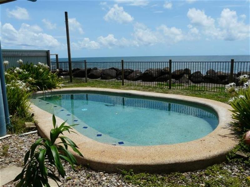 40 Elizabeth, Flying Fish Point QLD 4860