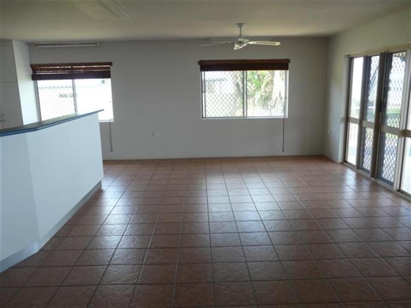 40 Elizabeth, Flying Fish Point QLD 4860