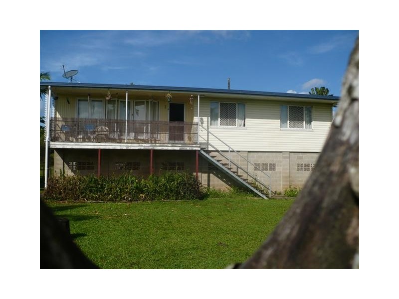 8 Oak, Innisfail QLD 4860