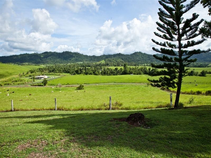 18 -20 Robertson Road, Mena Creek QLD 4871