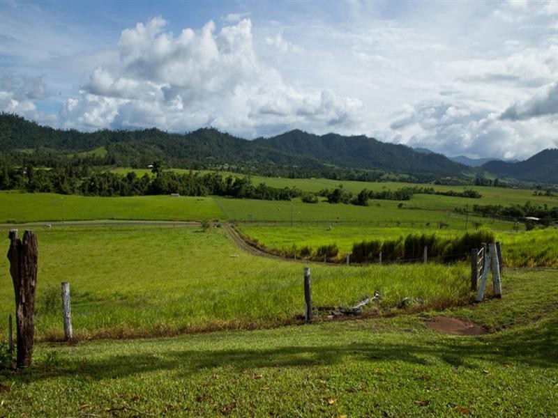 18 -20 Robertson Road, Mena Creek QLD 4871