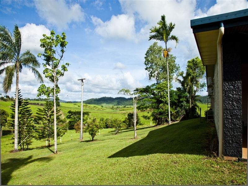 18 -20 Robertson Road, Mena Creek QLD 4871