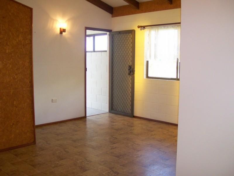 9 Mayflower Street, Innisfail Estate QLD 4860