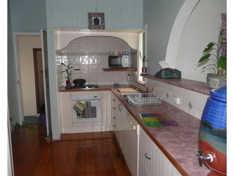 43 Bunda, East Innisfail QLD 4860