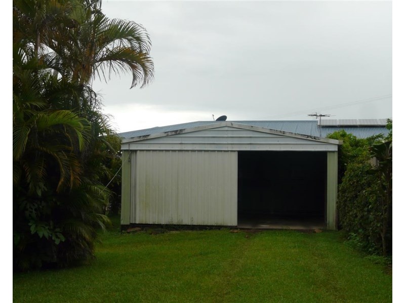 43 Bunda, East Innisfail QLD 4860