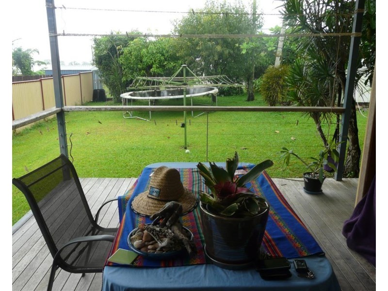 43 Bunda, East Innisfail QLD 4860