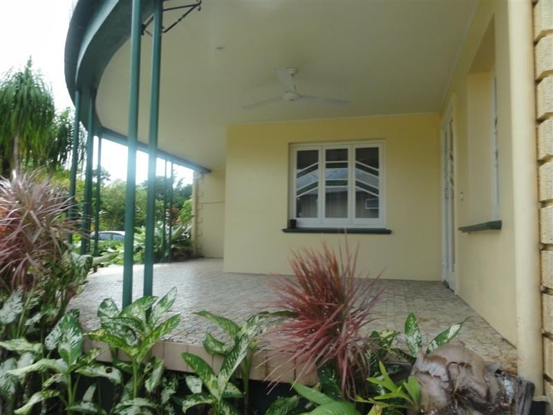 96 Victoria, Silkwood QLD 4856