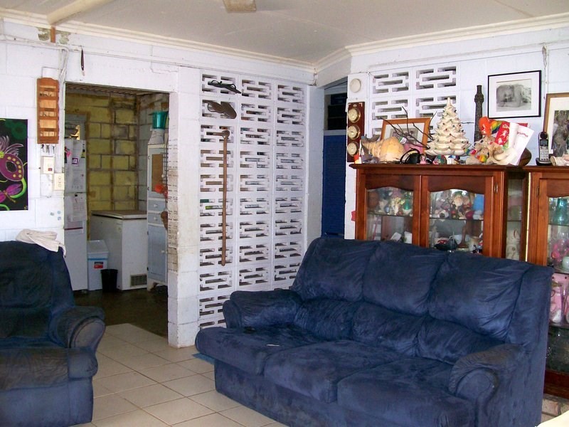 14 Elizabeth St (Esplanade), Flying Fish Point QLD 4860