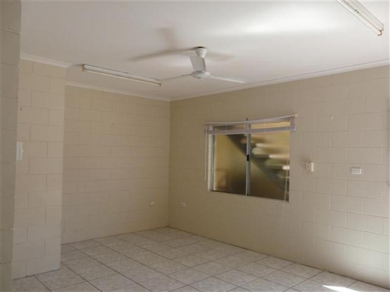 2/6 Bon Villa Avenue, Belvedere QLD 4860