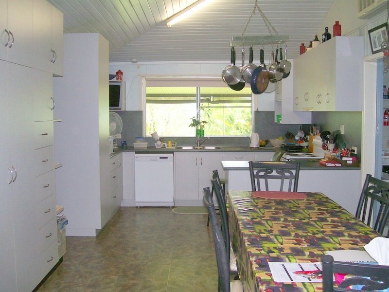 385 Palmerston Highway, O’briens Hill QLD 4860