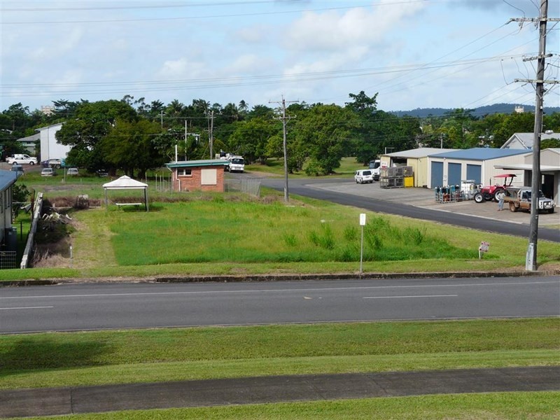 27 Station Street, Goondi Hill QLD 4860