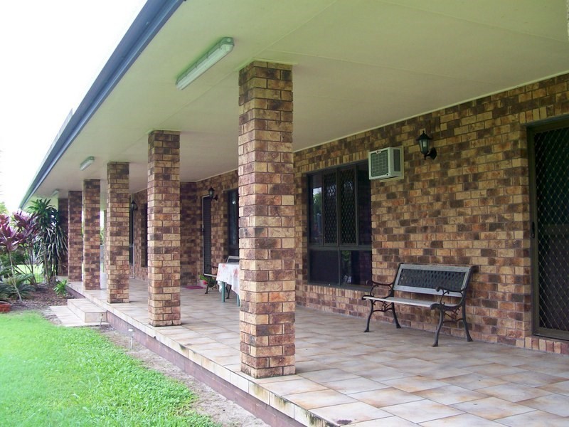 7 La Rocca Close, Etty Bay QLD 4858