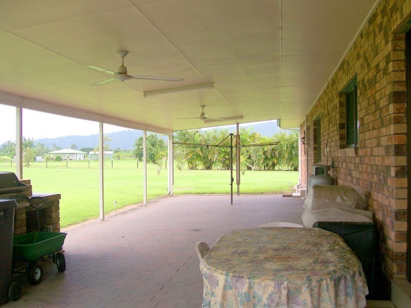 7 La Rocca Close, Etty Bay QLD 4858