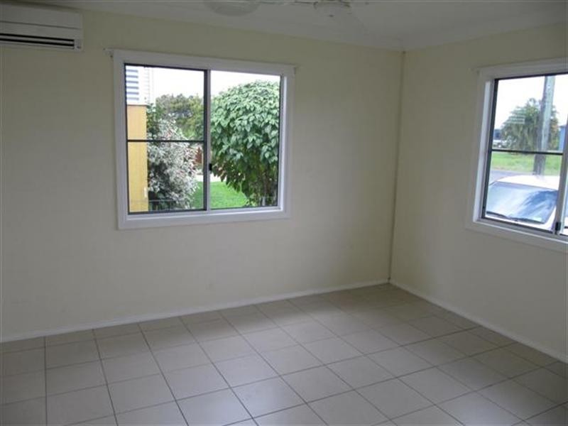 2/14 Harbour, Mourilyan QLD 4858