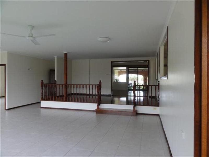 212 Cassar, Silkwood QLD 4856