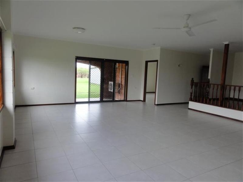 212 Cassar, Silkwood QLD 4856