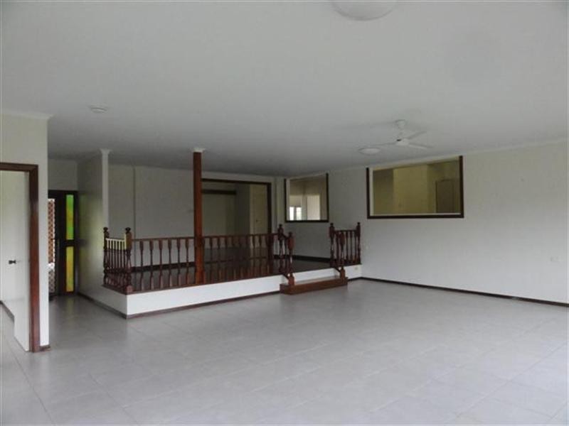 212 Cassar, Silkwood QLD 4856