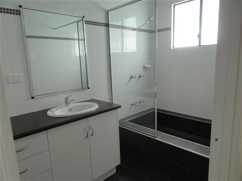 212 Cassar, Silkwood QLD 4856