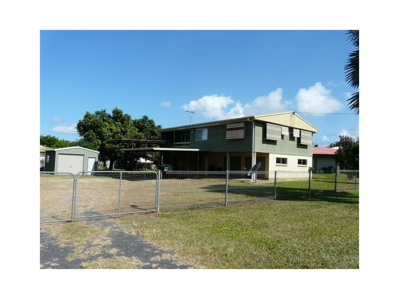 10 Enid, Flying Fish Point QLD 4860