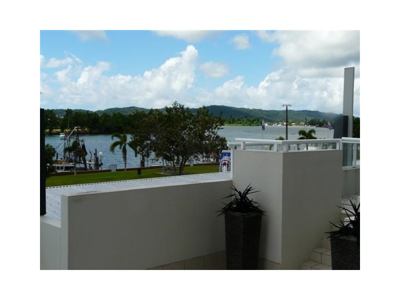 U 4 , 32- 40 Fitzgerald Esplanade, Innisfail QLD 4860