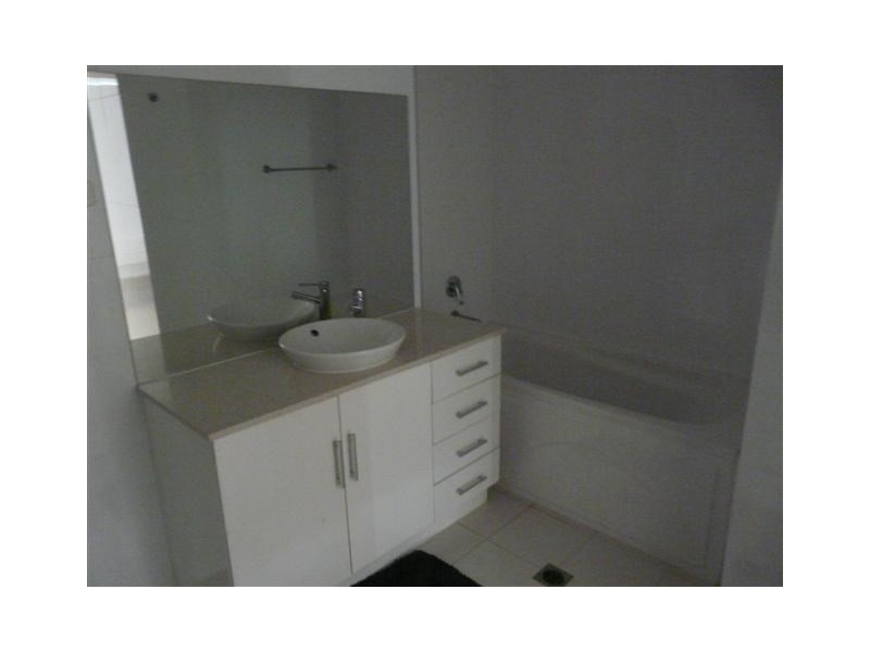 U 4 , 32- 40 Fitzgerald Esplanade, Innisfail QLD 4860