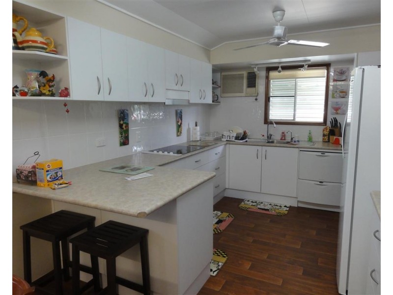 39 WATTLE Street, Goondi Hill QLD 4860