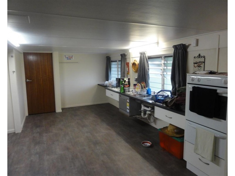 39 WATTLE Street, Goondi Hill QLD 4860