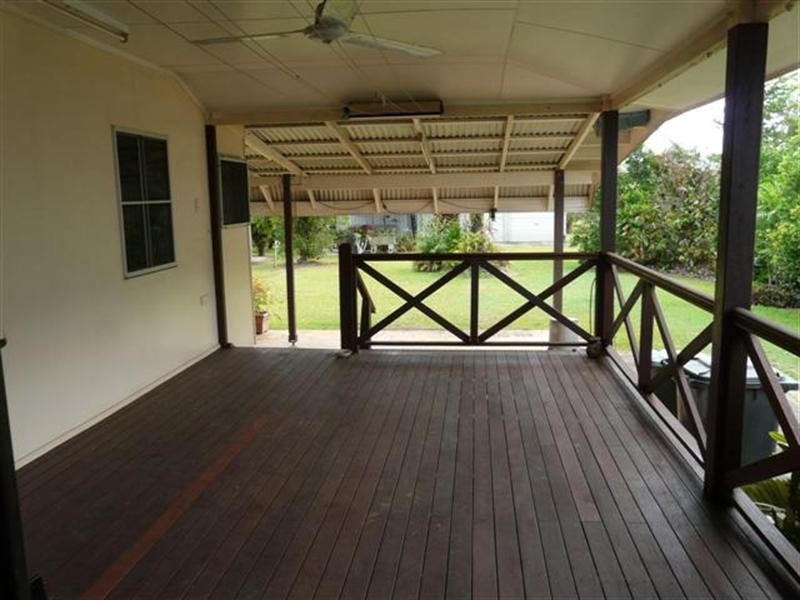 21 Bombala, Mourilyan QLD 4858