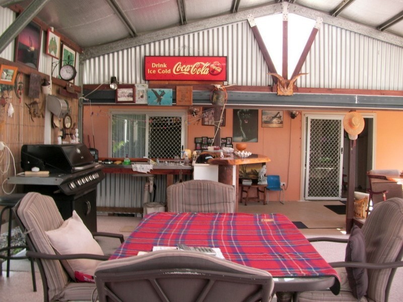 22 Maud Street, Flying Fish Point QLD 4860