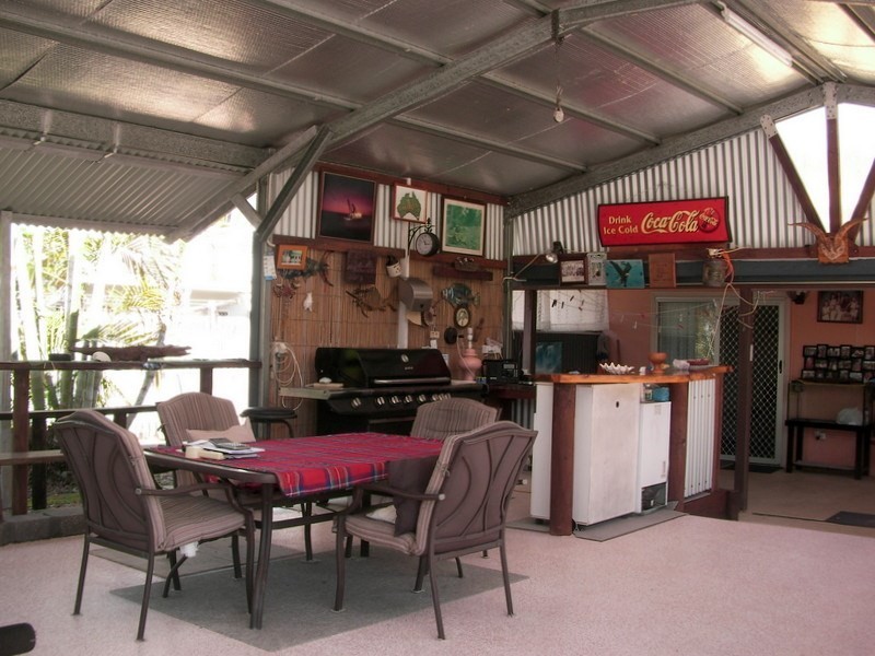 22 Maud Street, Flying Fish Point QLD 4860