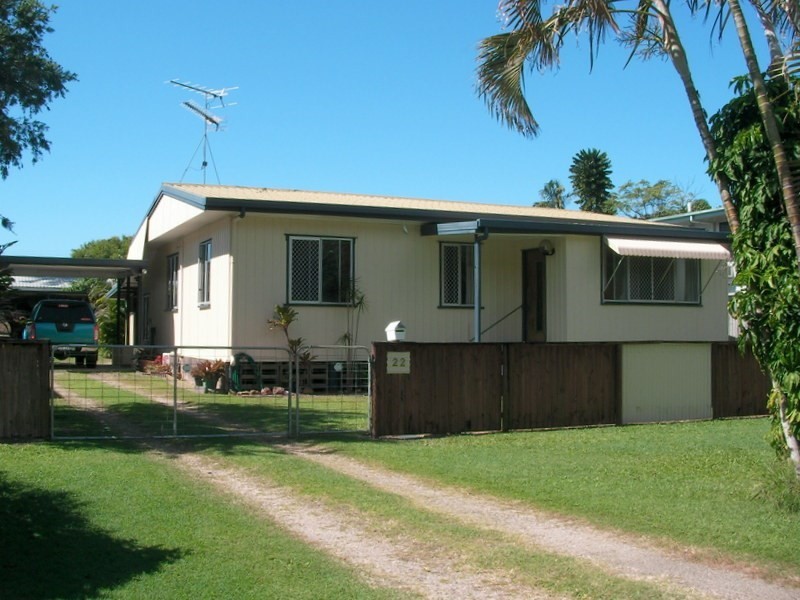 22 Maud Street, Flying Fish Point QLD 4860