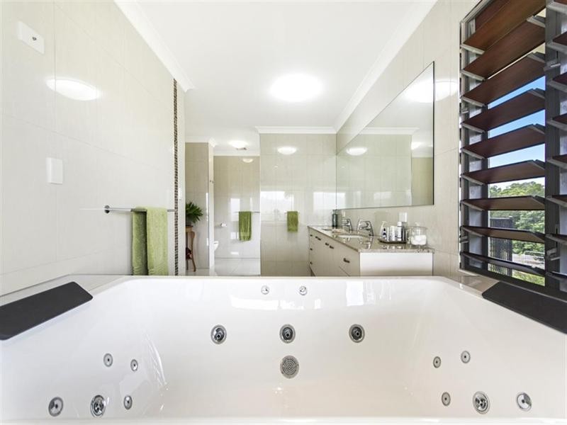 66477 Bruce Highway, Woopen Creek QLD 4871