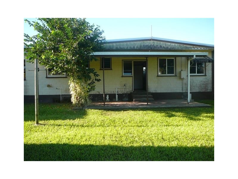22 Howe, East Innisfail QLD 4860