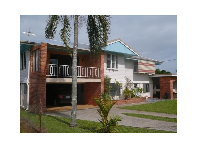 12 Corinda, Innisfail QLD 4860