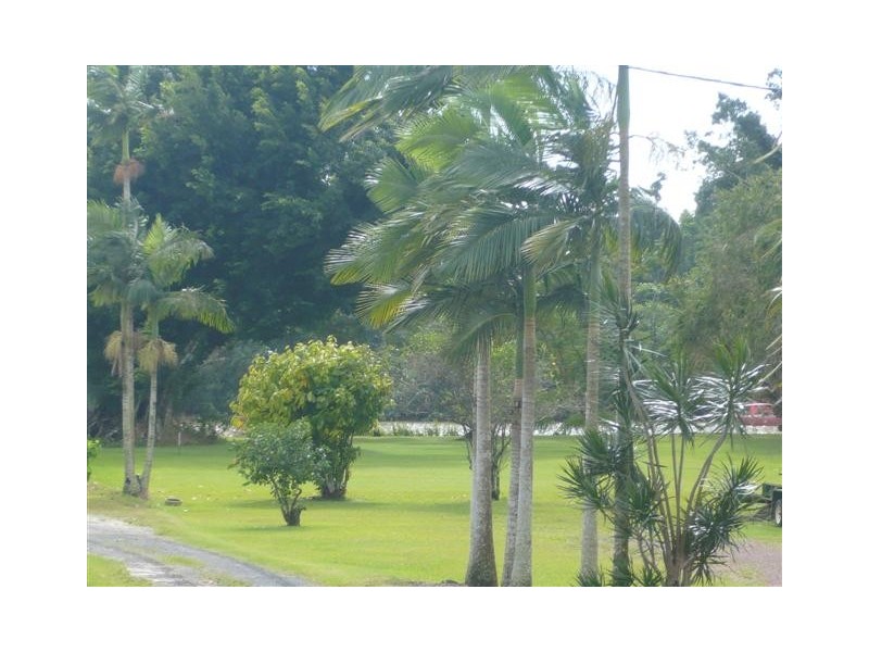 12 Corinda, Innisfail QLD 4860