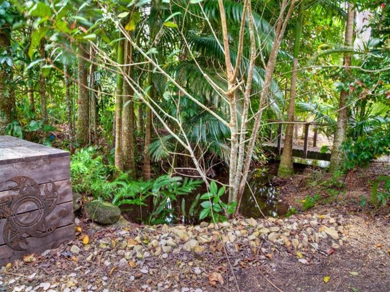 37 La Rocca Close, Etty Bay QLD 4858