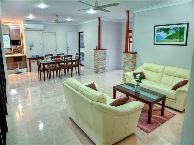 37 La Rocca Close, Etty Bay QLD 4858