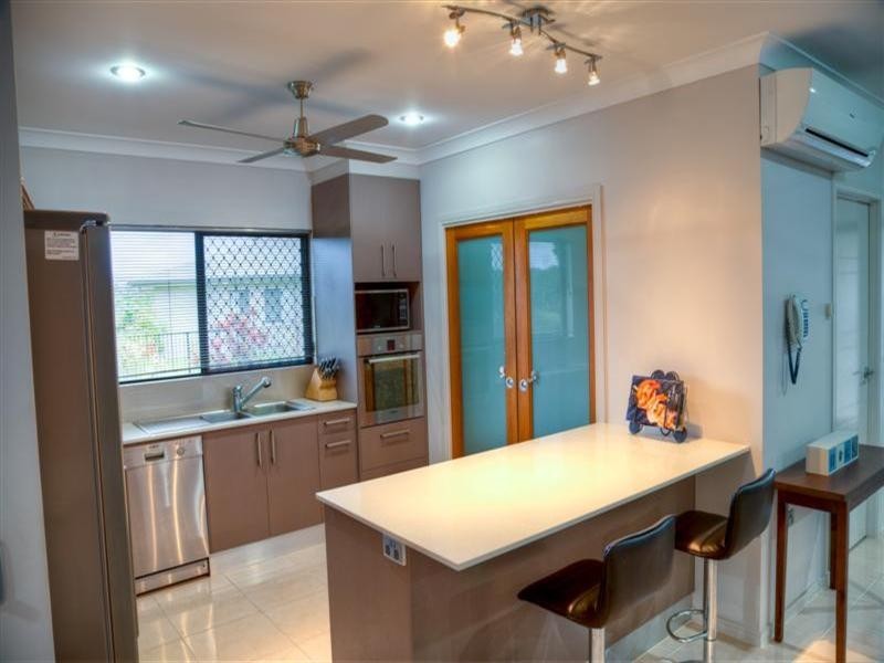 37 La Rocca Close, Etty Bay QLD 4858