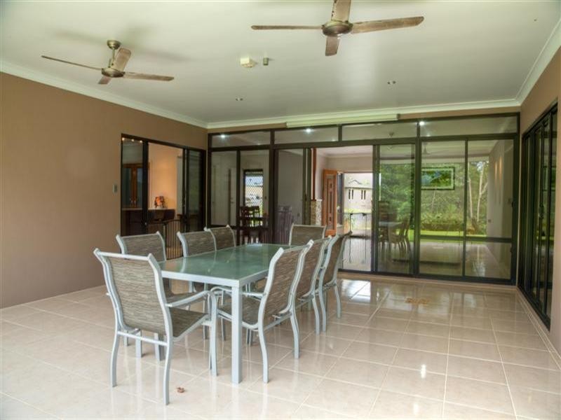 37 La Rocca Close, Etty Bay QLD 4858