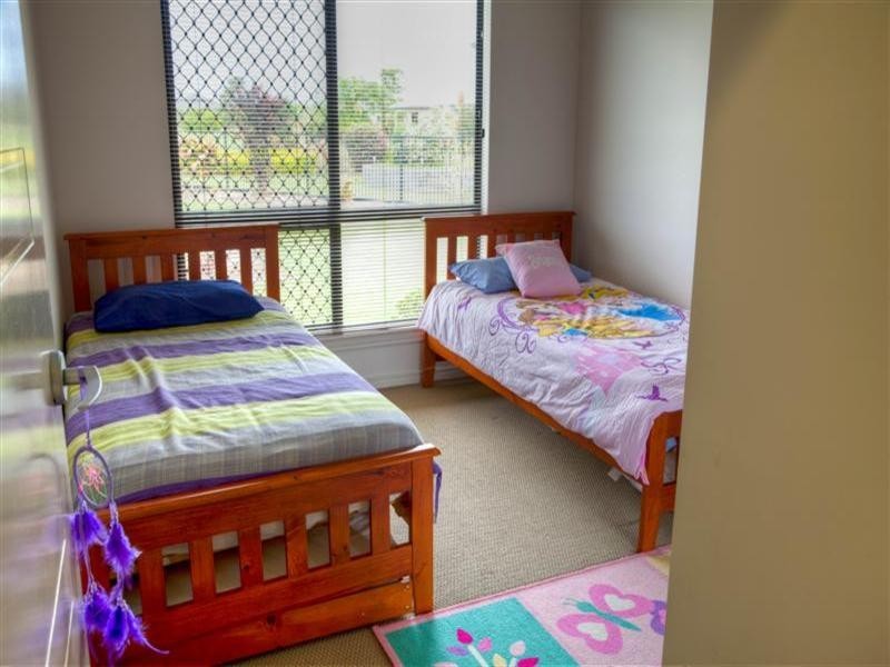 37 La Rocca Close, Etty Bay QLD 4858