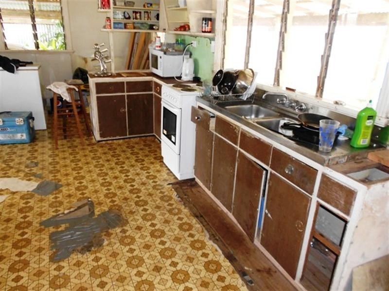 11 FLORENCE, East Innisfail QLD 4860