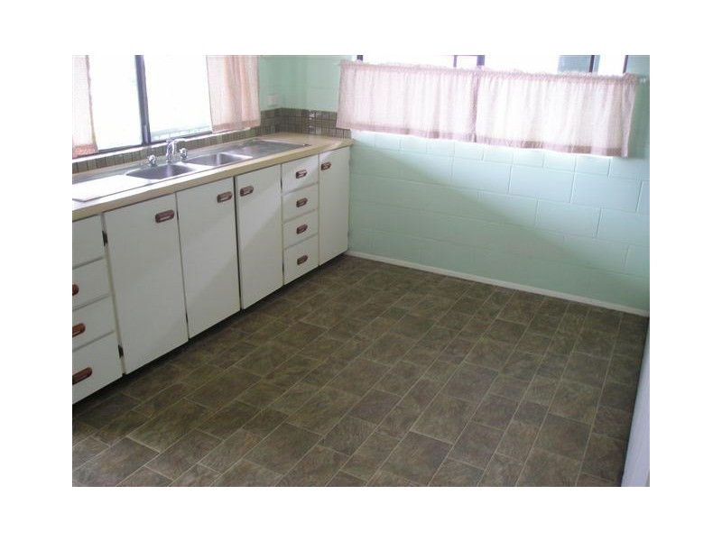 25 Jodrell, Innisfail QLD 4860