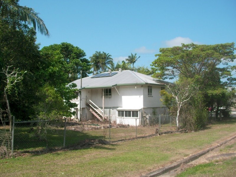 14 Ryan Street, East Innisfail QLD 4860