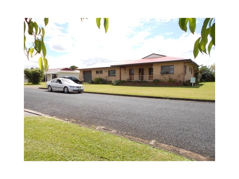 18 Herbert Street, Innisfail QLD 4860