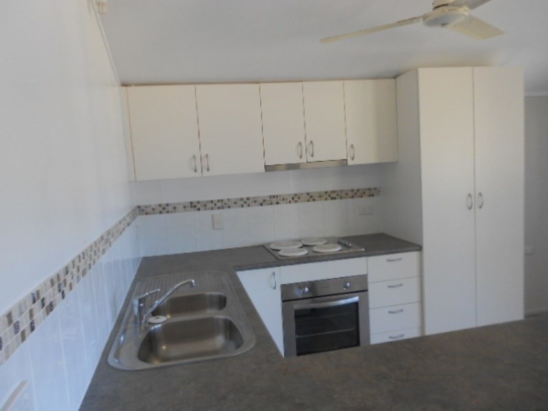 58 Esplanade, Innisfail QLD 4860