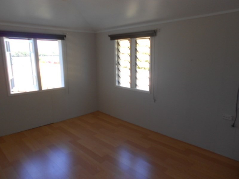 58 Esplanade, Innisfail QLD 4860