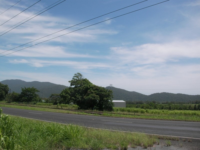 68877 Bruce Highway, Deeral QLD 4871