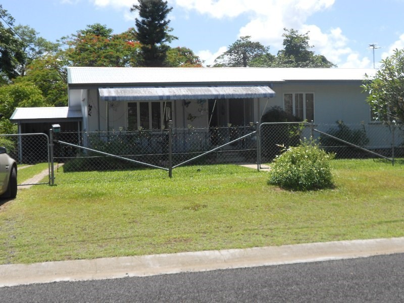 17 CAHILL, East Innisfail QLD 4860