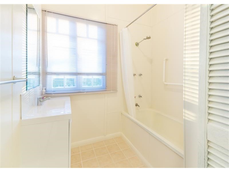 3 Alba, East Innisfail QLD 4860