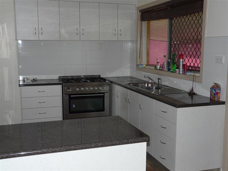 98 River Avenue, Mighell QLD 4860